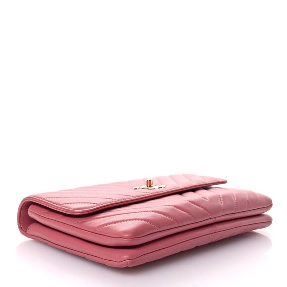 Chanel Lambskin Chevron Quilted Medium Trendy CC Flap Top Handel Shoulder Bag - Picture 4 of 13